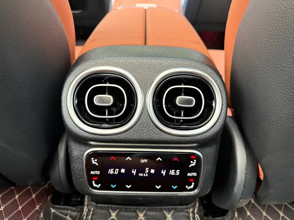 Mercedes-Benz GLC — миниатюра 9