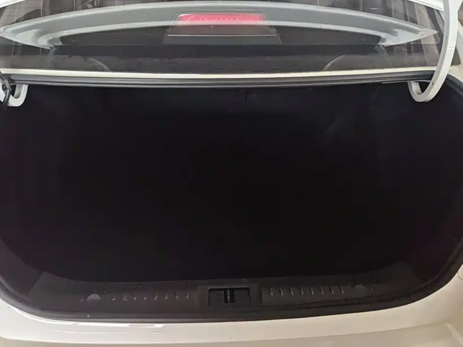 Geely Vision — миниатюра 4