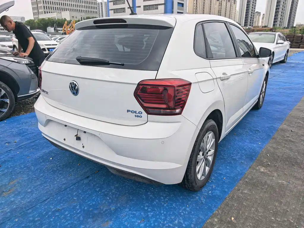 Volkswagen Polo — миниатюра 9