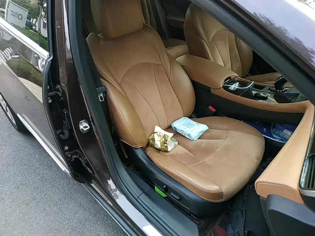 Buick LaCrosse — миниатюра 25