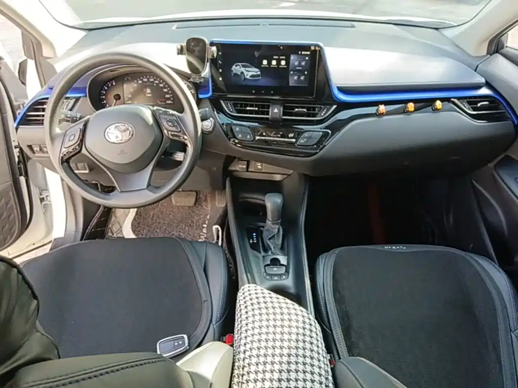 Toyota C-HR — миниатюра 10