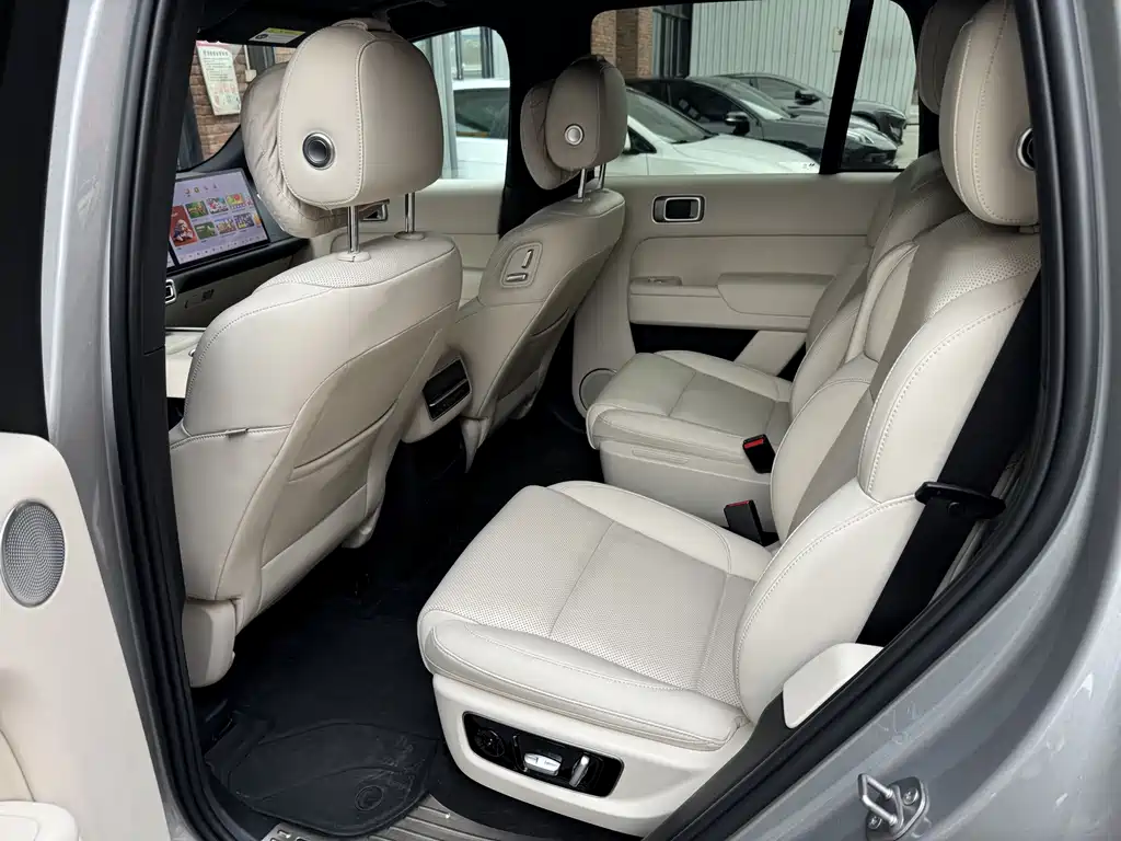 Li Auto Li L8 — миниатюра 9