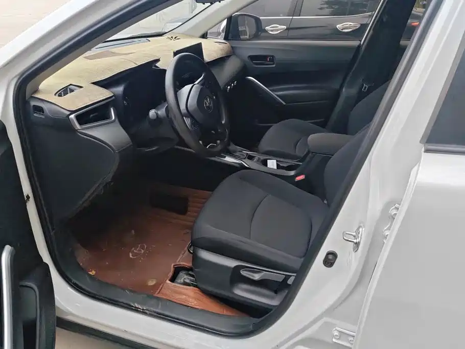 Toyota Corolla Cross — миниатюра 9