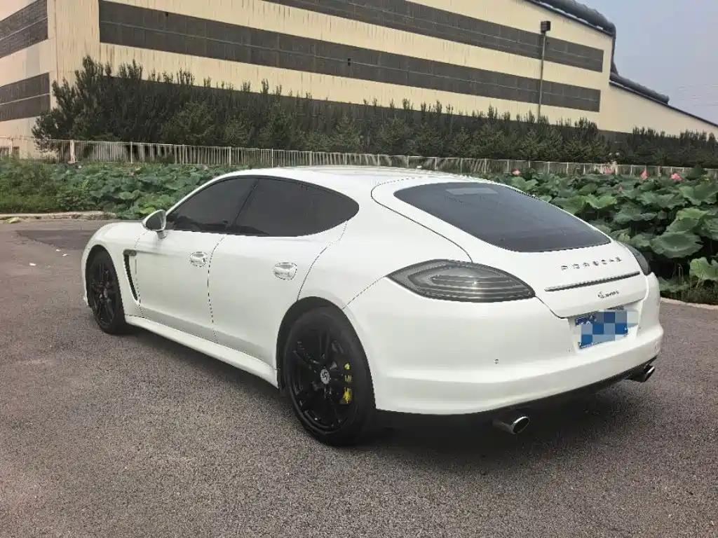 Porsche Panamera — миниатюра 4