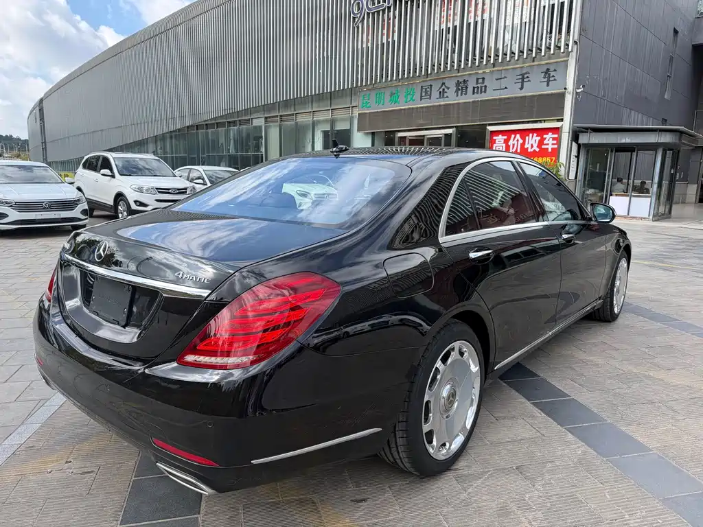 Mercedes-Benz S-Class — миниатюра 12