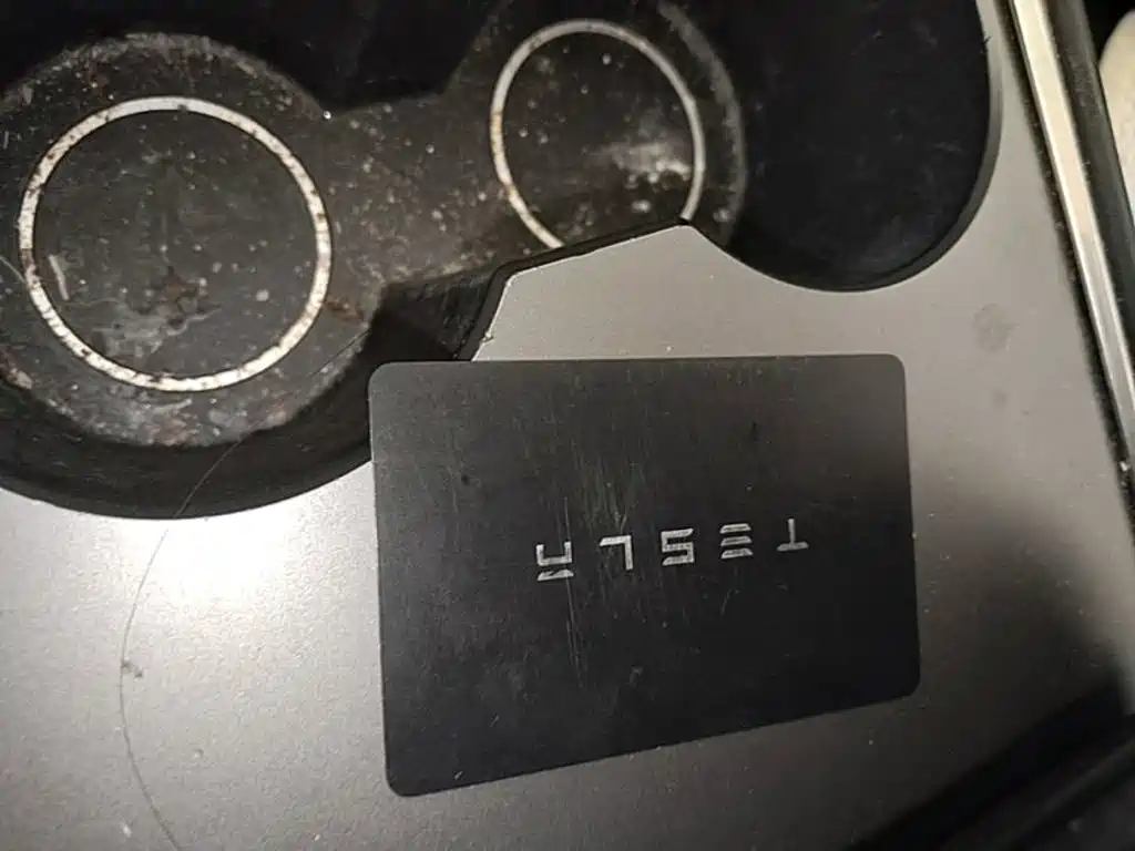 Tesla Model 3 — миниатюра 9