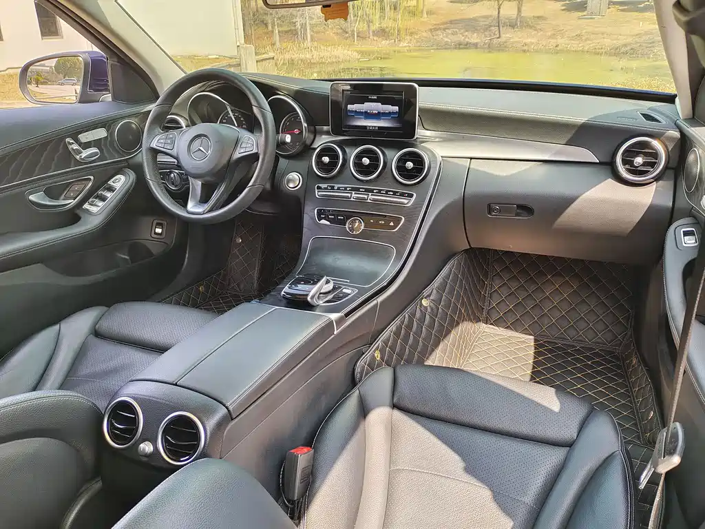 MERCEDES-BENZ C CLASS