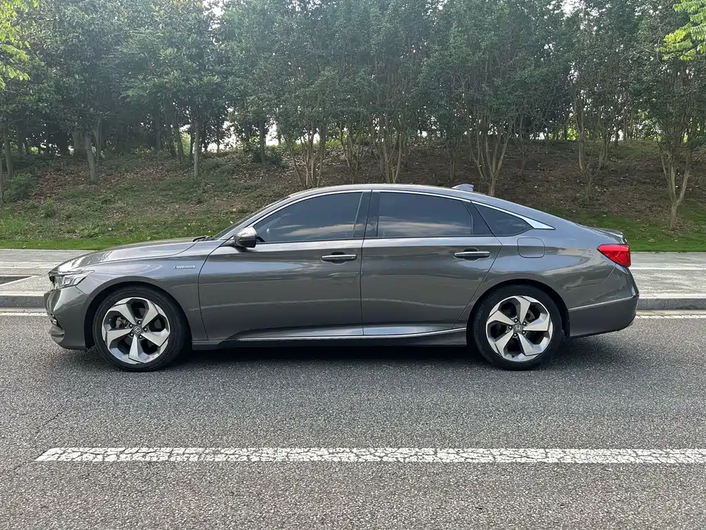 Honda Accord — миниатюра 7