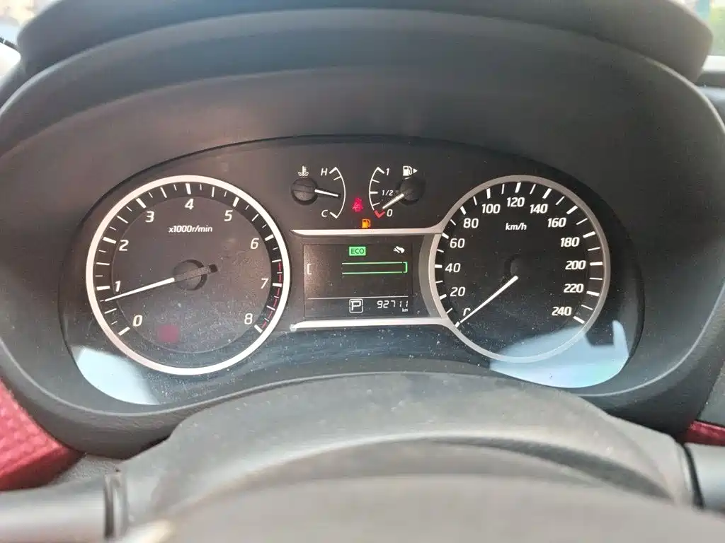 Nissan Bluebird — миниатюра 4
