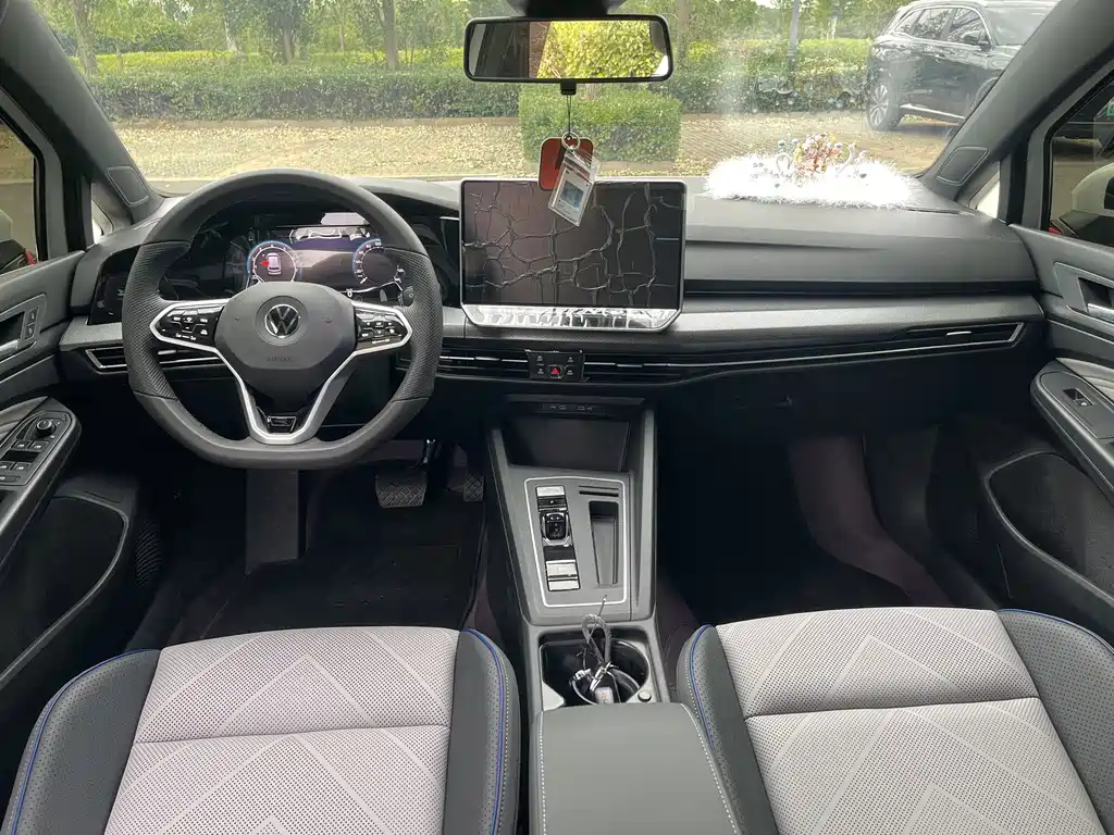 Volkswagen Golf — миниатюра 9