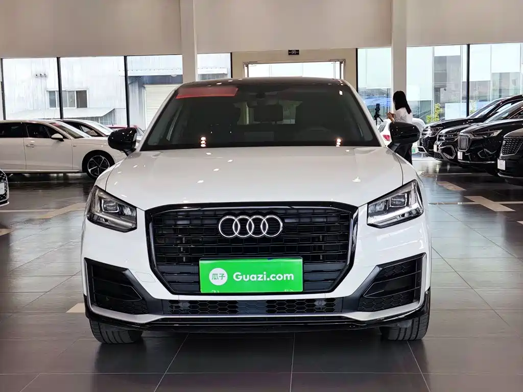 Audi Q2L — миниатюра 3