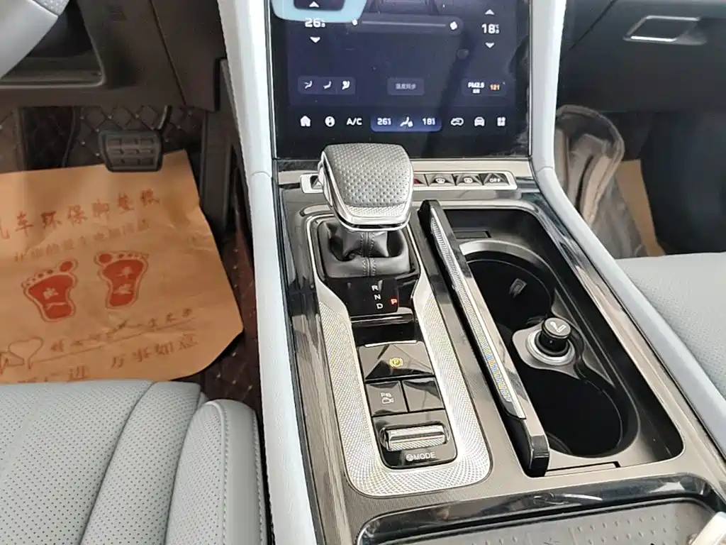 Hongqi Hongqi H5 PHEV — миниатюра 14