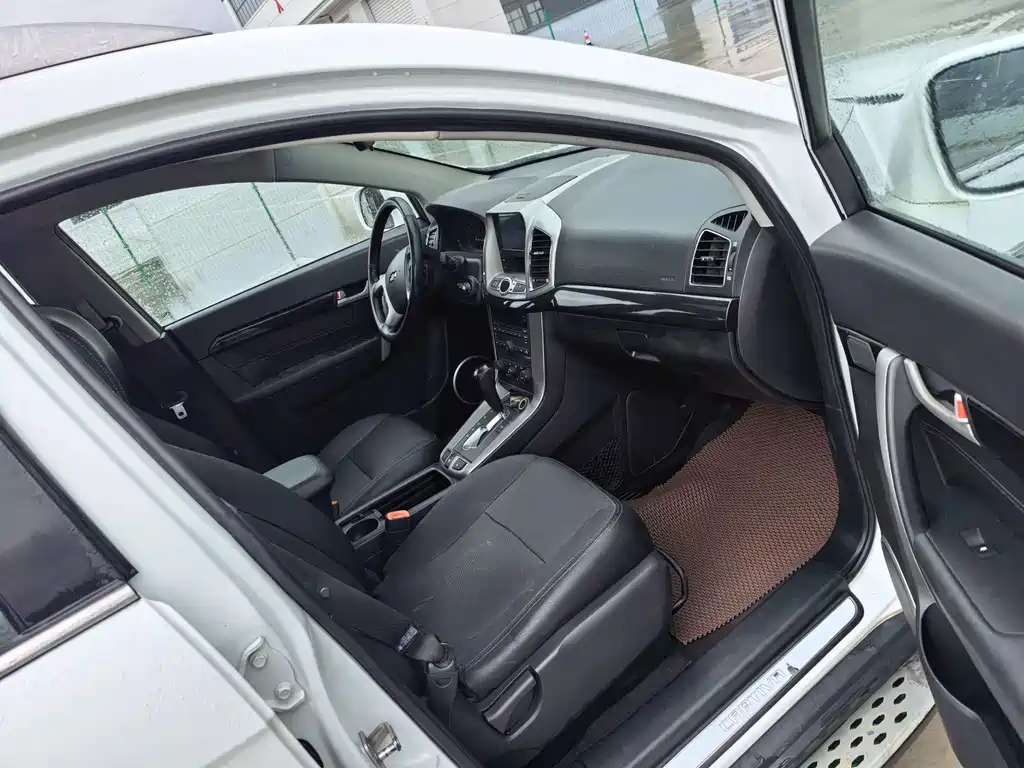 Chevrolet Captiva — миниатюра 7