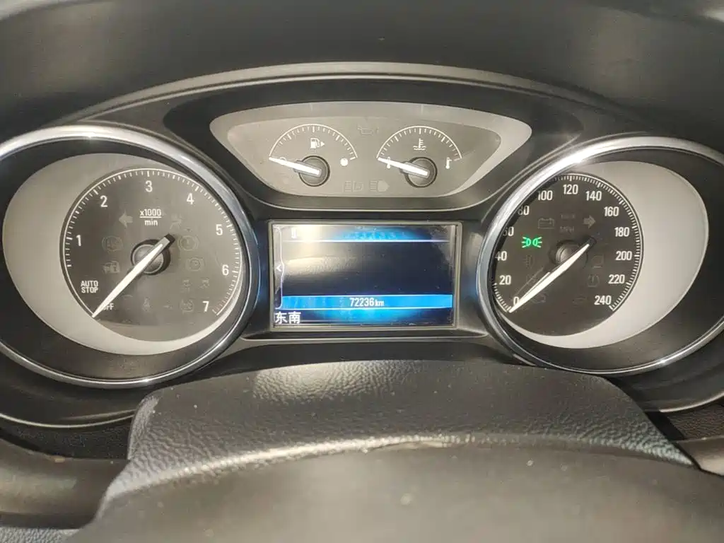 Buick Envision Plus — миниатюра 12