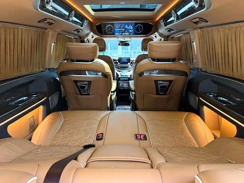 Mercedes-Benz V-Class — миниатюра 15