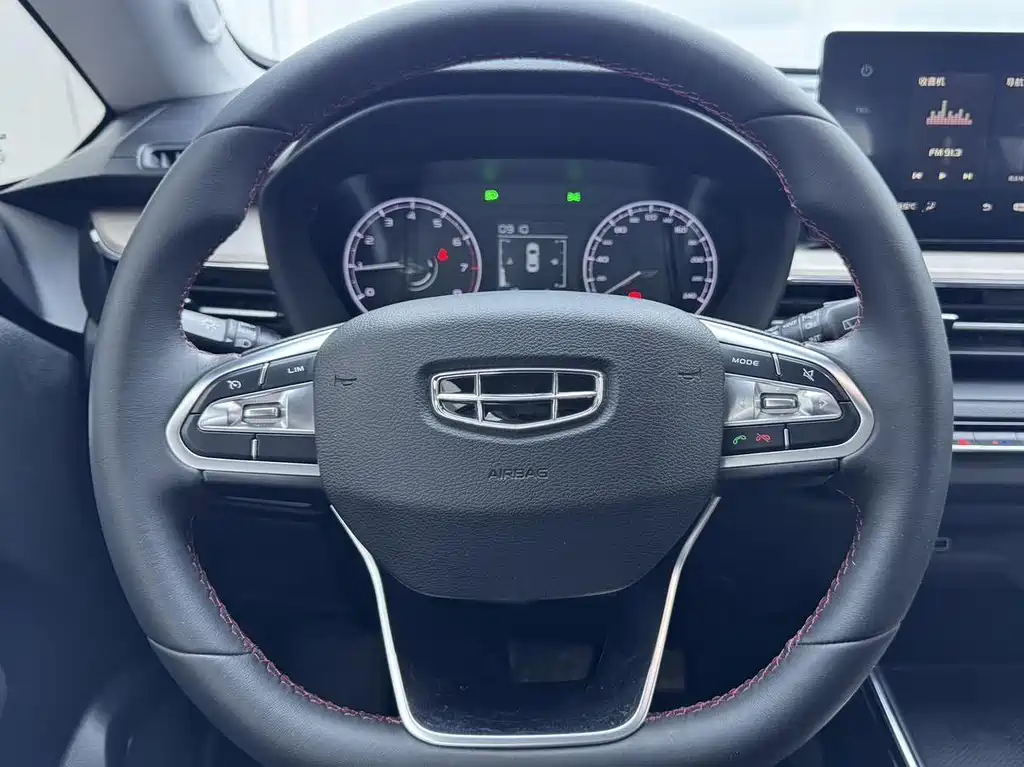 Geely Vision X3 — миниатюра 13