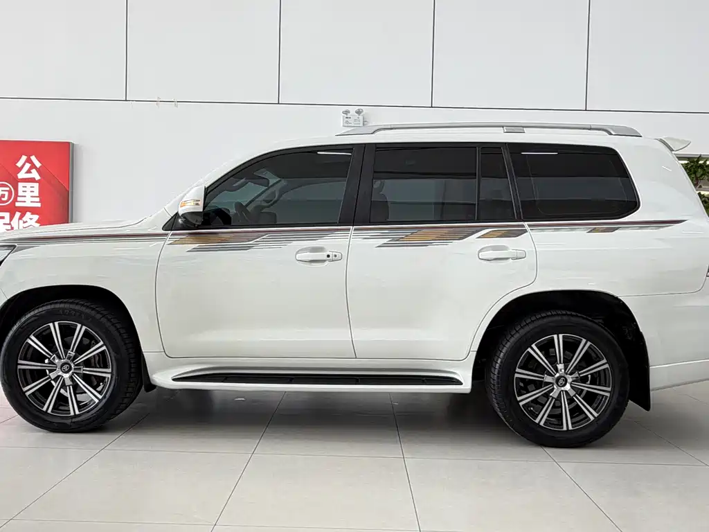 Toyota Land Cruiser — миниатюра 14