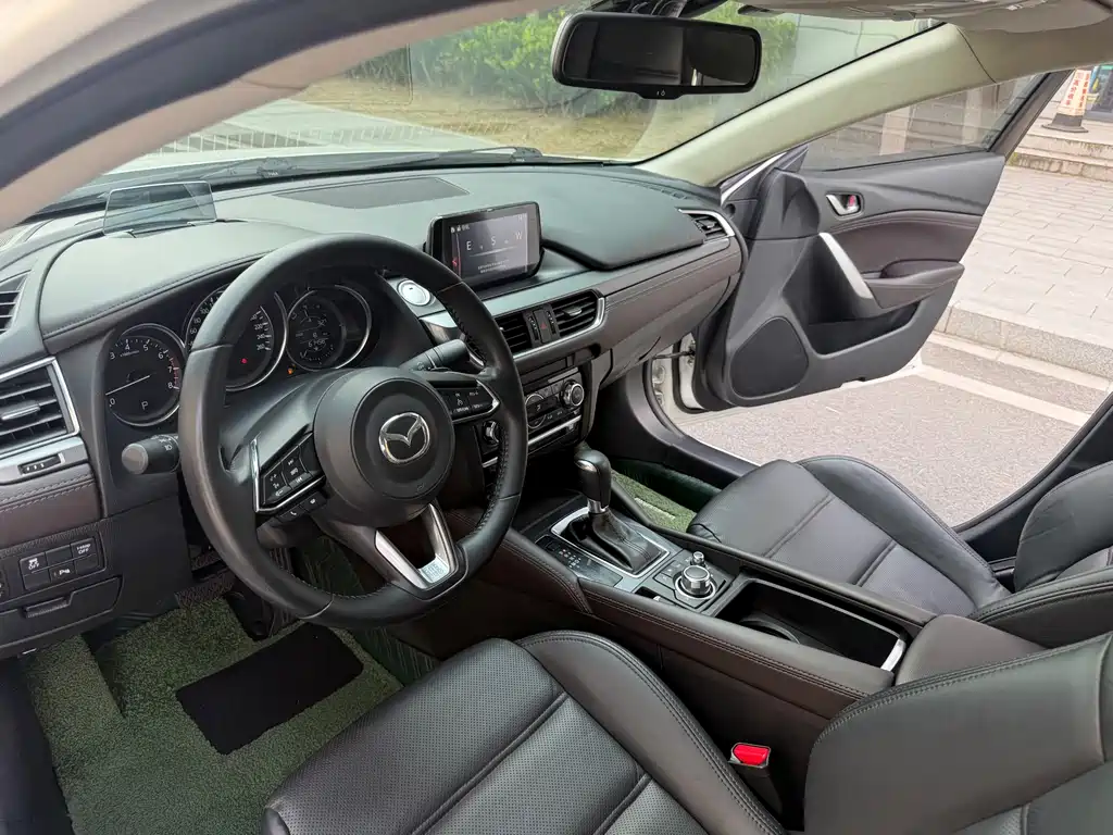 Mazda Atenza — миниатюра 8