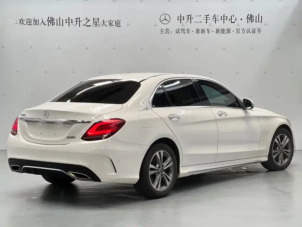 Mercedes-Benz C-Class — миниатюра 2