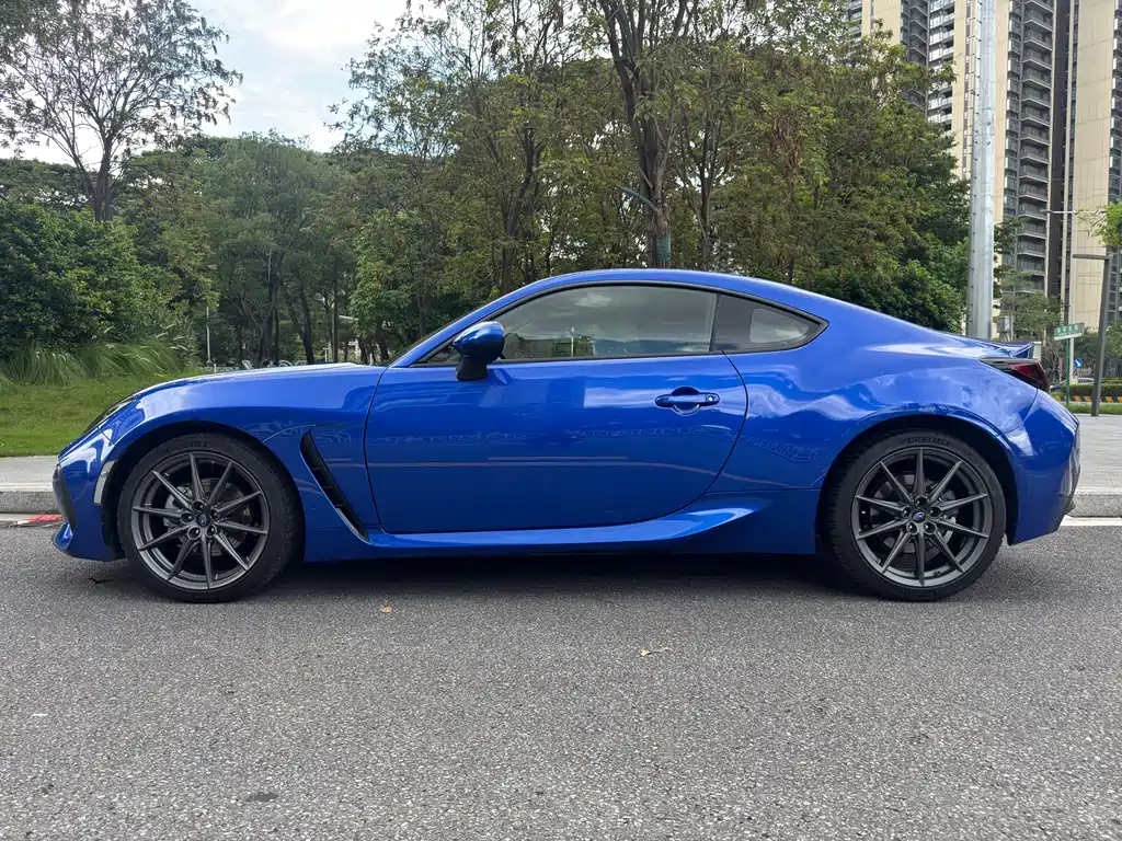 Subaru BRZ 2022 2.4L MT