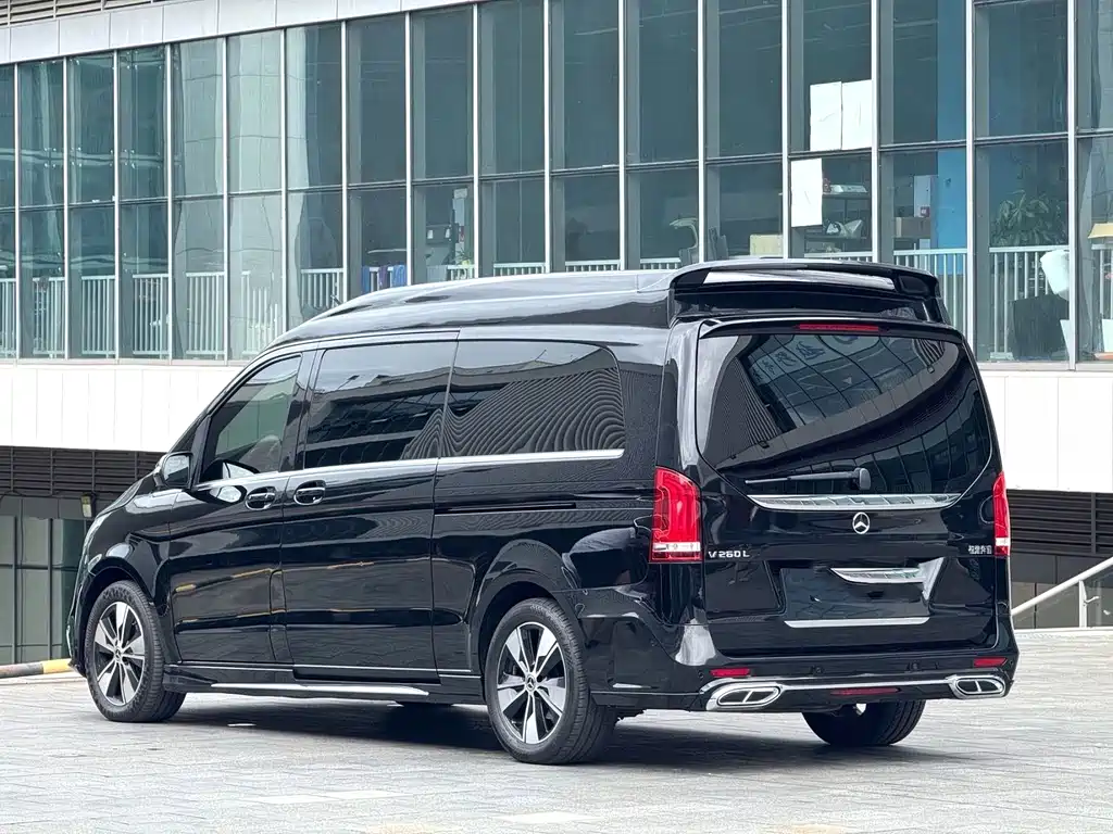 Mercedes-Benz V-Class — миниатюра 19