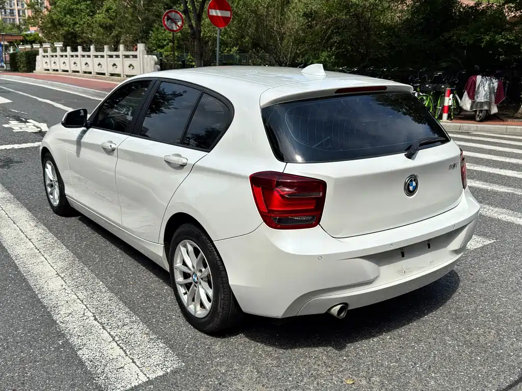 BMW 1 Series (Import) — миниатюра 6