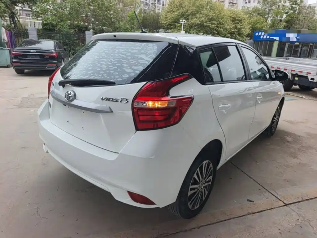 Toyota Vios FS — миниатюра 7
