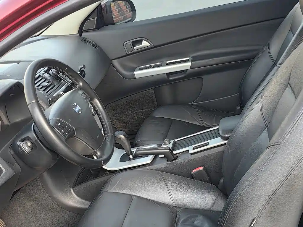 Volvo C30 2012 2.0L Aktiv