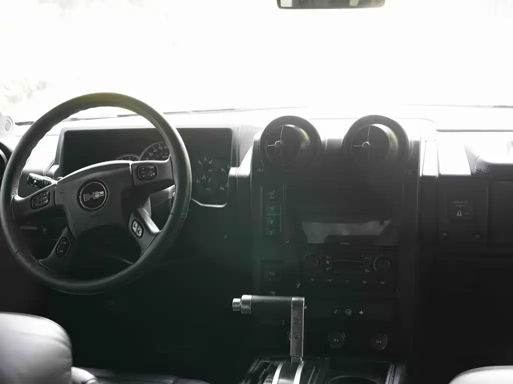 Hummer H2 2004 6.0 AT