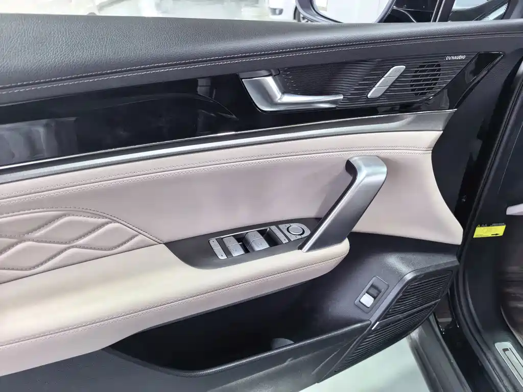 BYD Tang New Energy — миниатюра 5