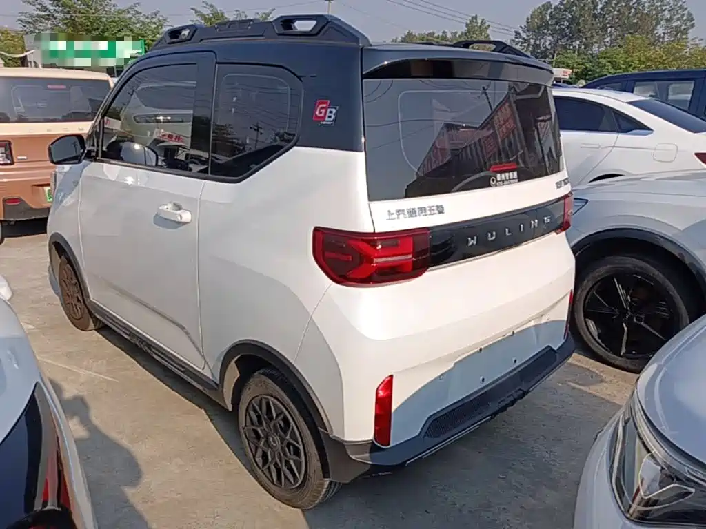 Wuling MINIEV — миниатюра 5