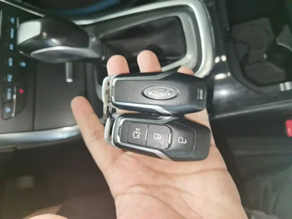 Ford Edge — миниатюра 9