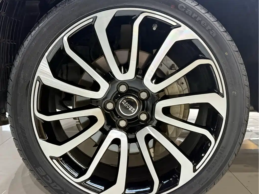 Land Rover Range Rover — миниатюра 6