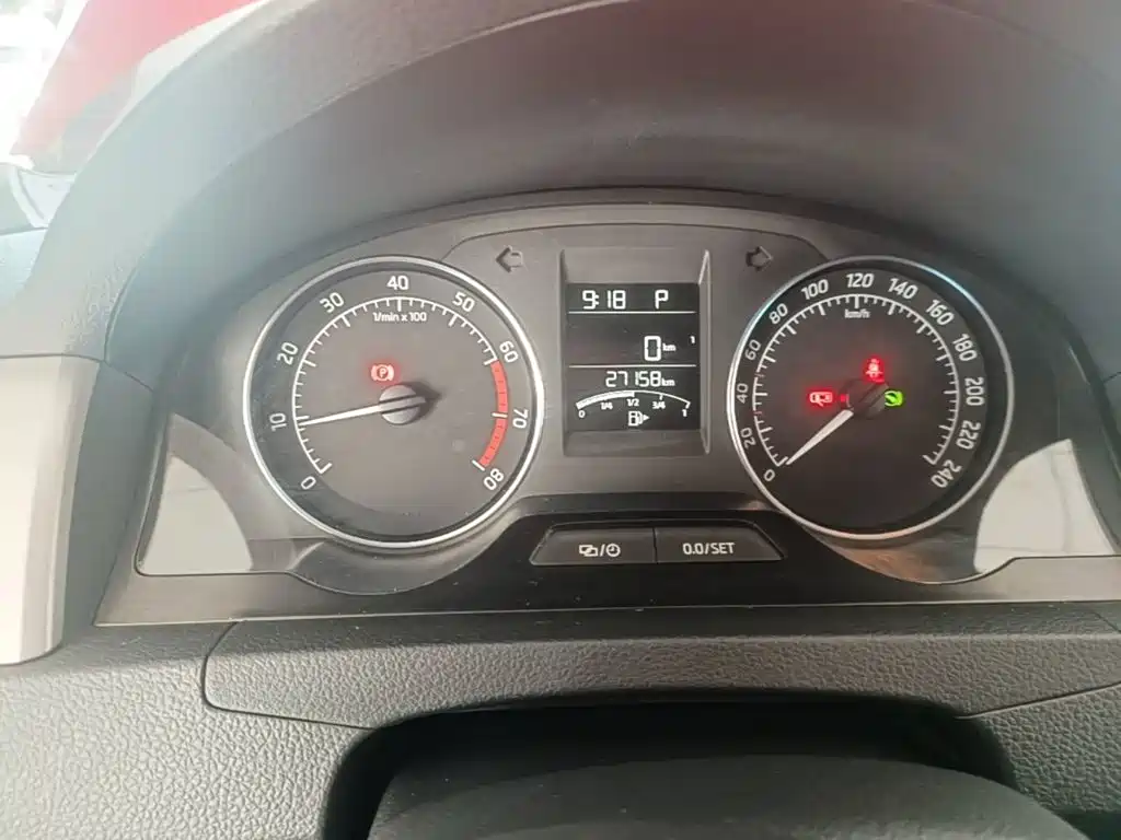 Skoda Rapid Spaceback — миниатюра 12