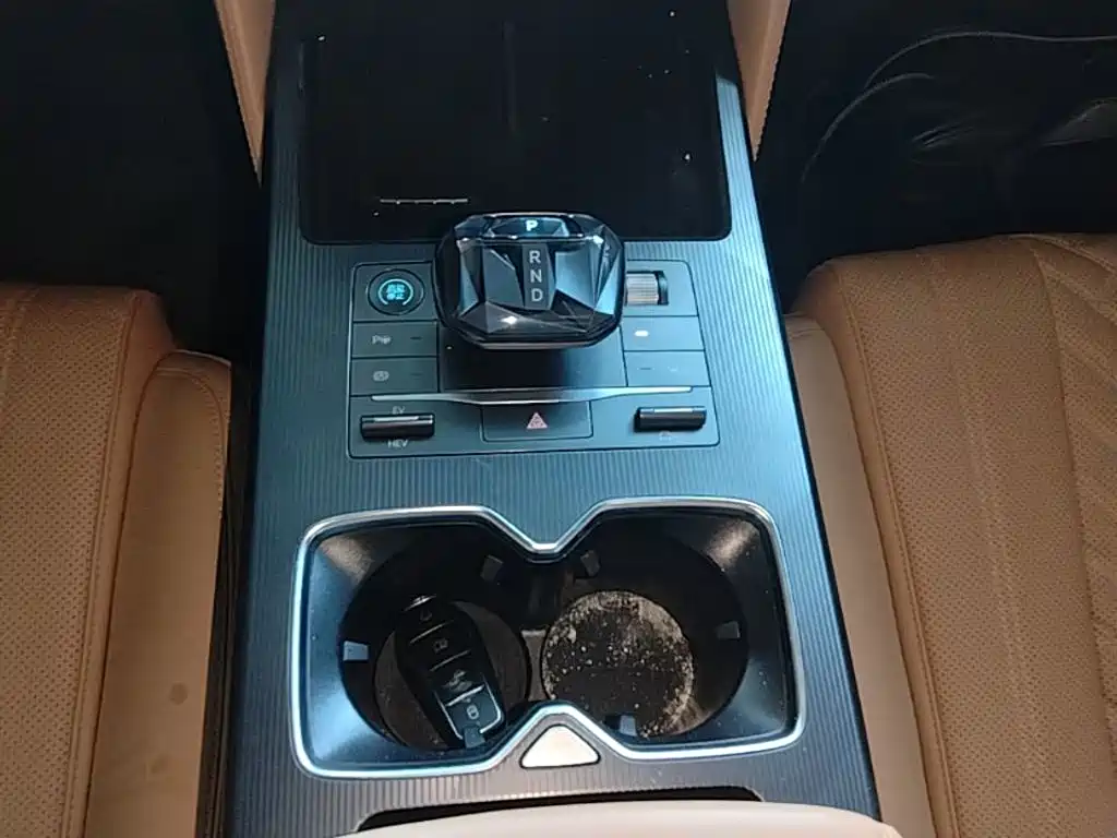 BYD L DM-i — миниатюра 14