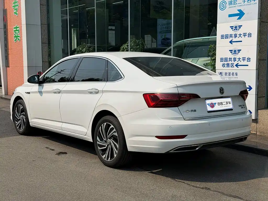 Volkswagen Sagitar — миниатюра 4