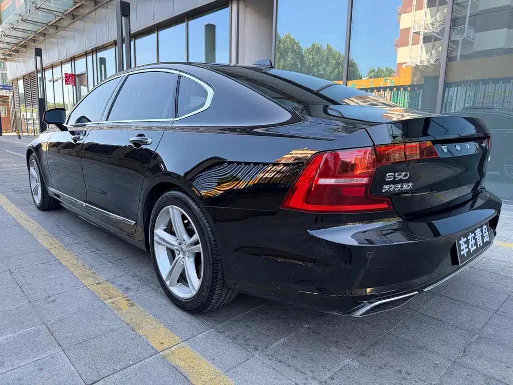 Volvo S90 — миниатюра 14