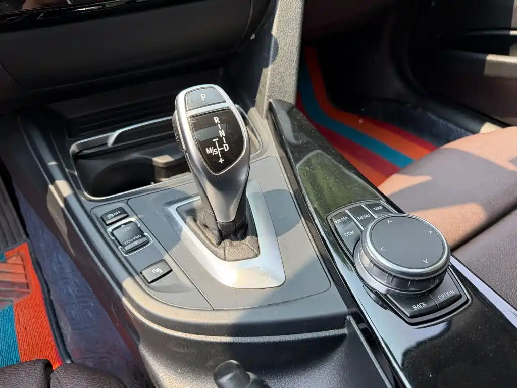 BMW 3 Series — миниатюра 9