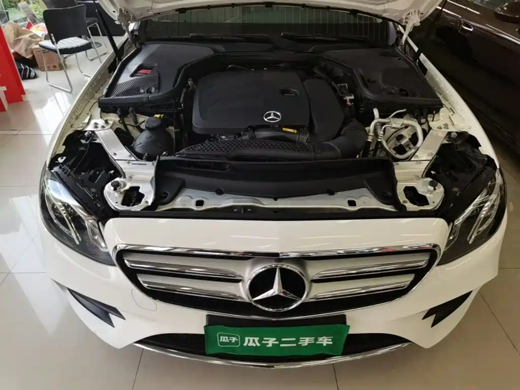 Mercedes-Benz E-Class — миниатюра 20