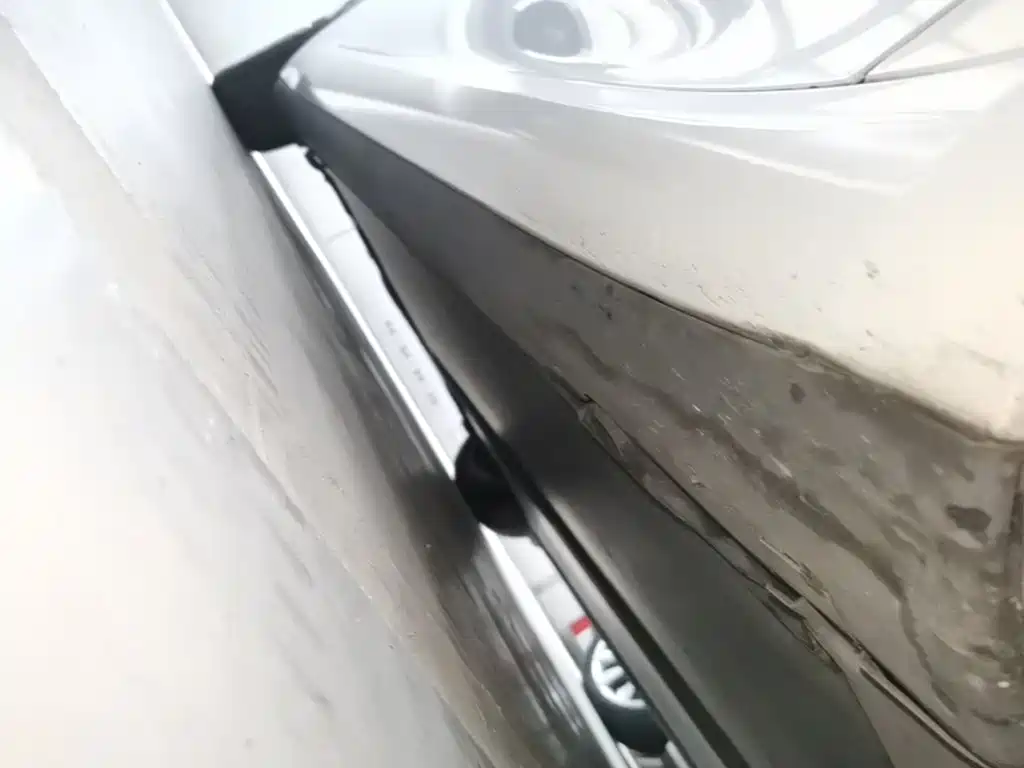 Tesla Model 3 — миниатюра 21