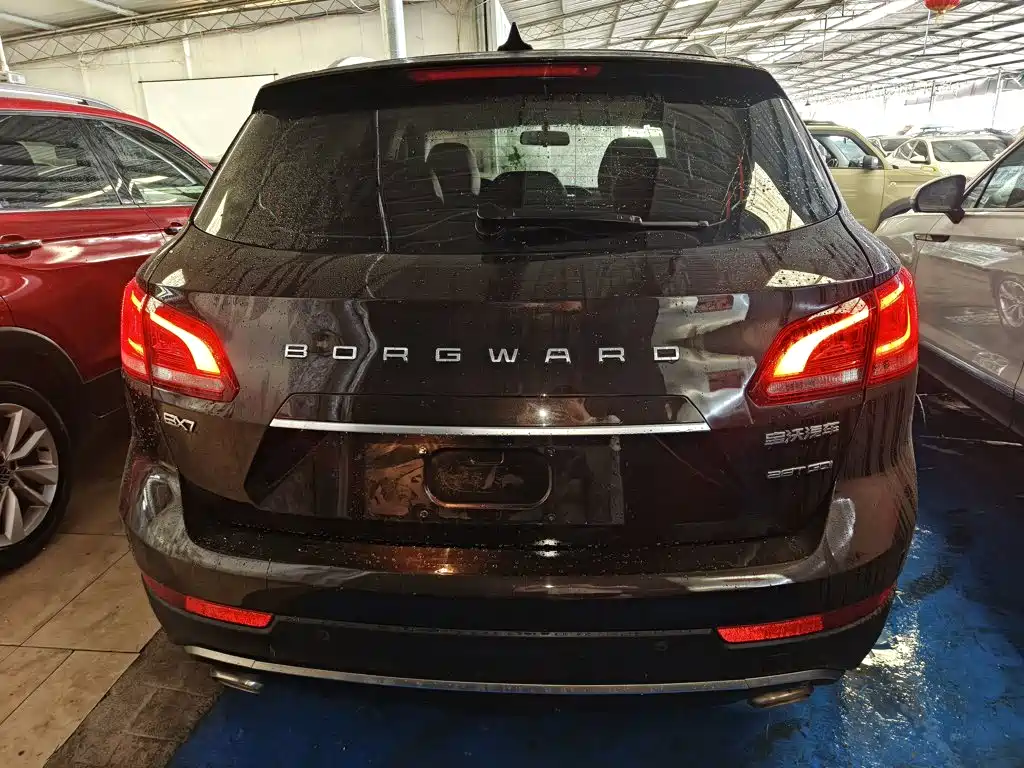 Borgward BX7 — миниатюра 6