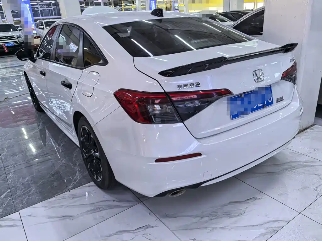 Honda Civic — миниатюра 4