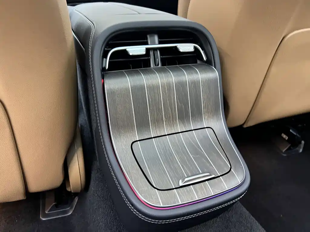 Mercedes-Benz E-Class New Energy — миниатюра 16