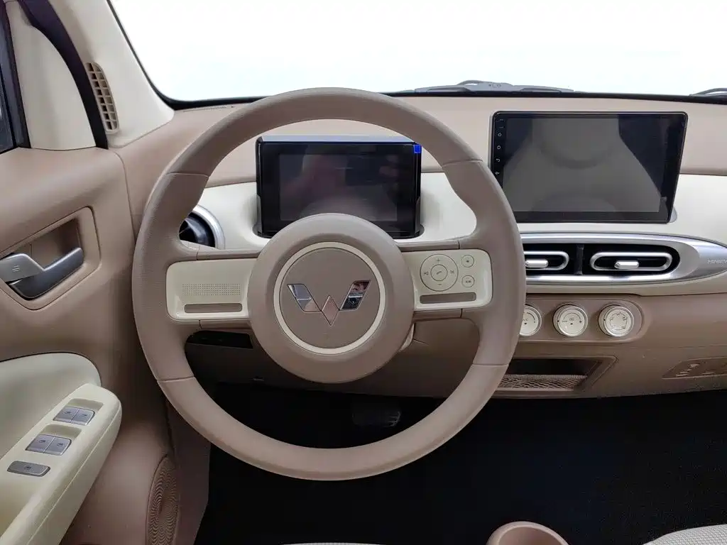 Wuling MINIEV — миниатюра 11