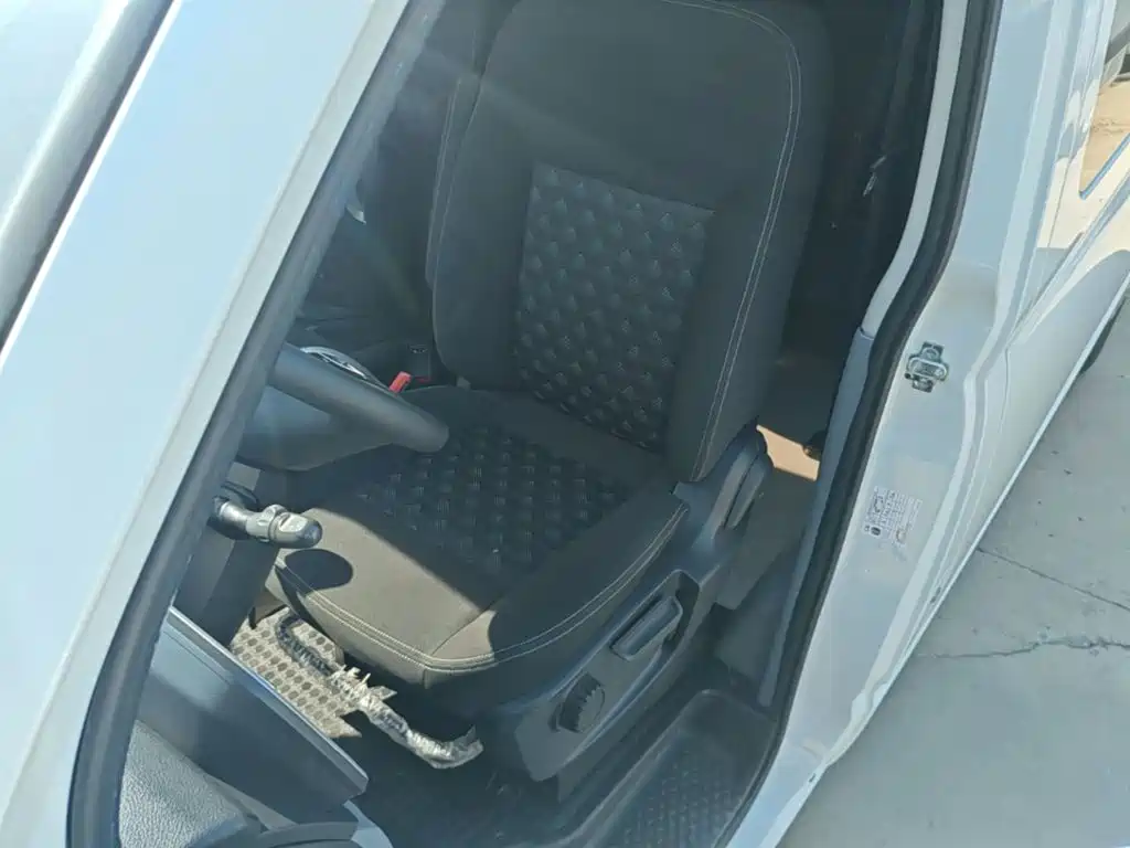 MAXUS V80 — миниатюра 15