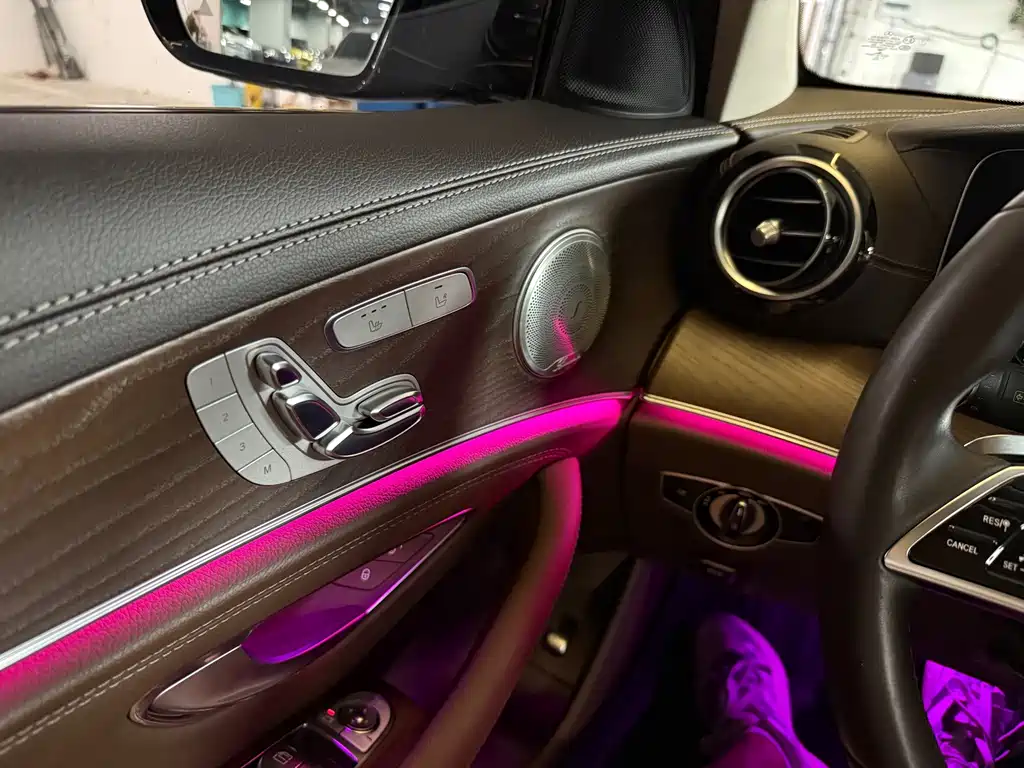 Mercedes-Benz E-Class — миниатюра 4