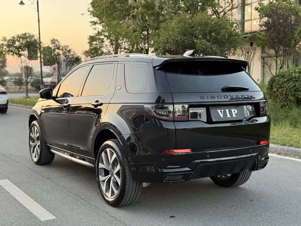 LAND ROVER DISCOVER SPORTS
