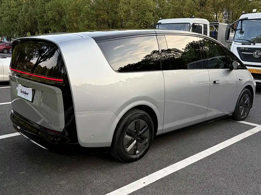 Li Auto Li MEGA — миниатюра 6