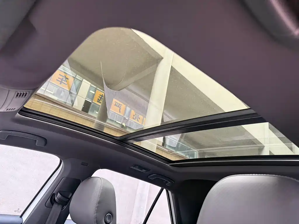 Volkswagen T-Roc — миниатюра 18