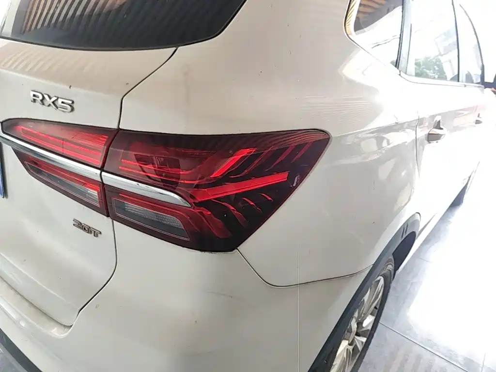 Roewe RX5 — миниатюра 8